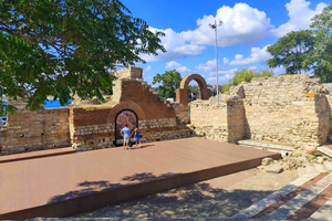 Depuis Varna : excursion à Nessebar et dégustation de vin en option