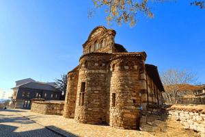 Nesebar: visita guiada con cata de vinos
