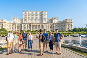 Тур по дворцу Парламента, дому Чаушеску и Музею деревни