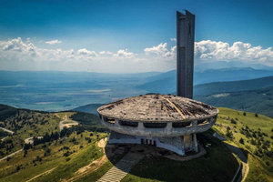 Plovdiv: gita di un giorno al monumento Buzludzha e al museo dell'aviazione