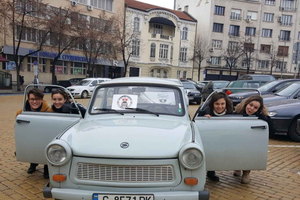 Sofia: tour di guida delle reliquie comuniste in un'auto Trabant