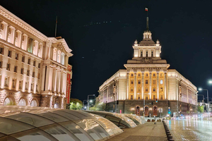 Sofia: Live Guided Tour with Headphones