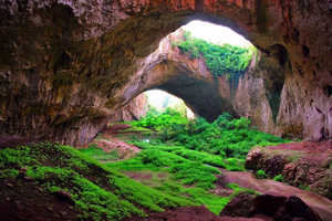 Sofia: Excursão a Lovech, Gruta de Devetaki e Cascatas de Krushuna