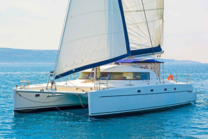 Sunny Beach: catamarán de clase prémium con comida y bebidas