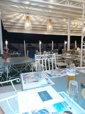 Rabbits Restaurant St Vlas