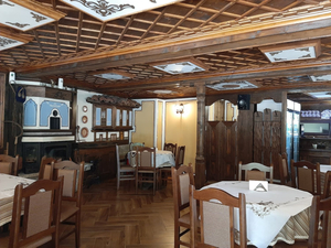 Tavern Lomeva House