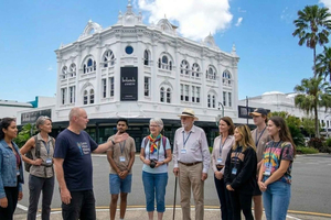 Cairns History Walking Tour with Local Guide