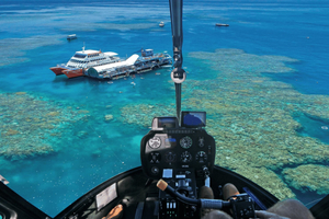 Cairns: Tour di mezza giornata di Reef Zoom in elicottero e snorkeling