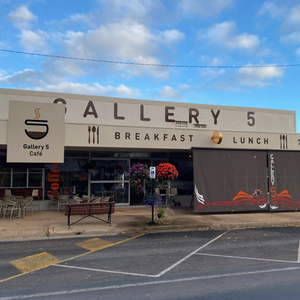 Gallery 5 Cafe