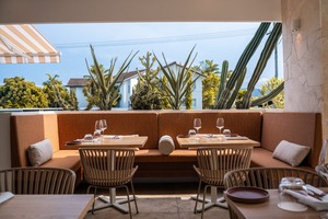 GiGi Bar Restaurant