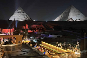 Kairo: Middag på The Great Pyramid Inn med hotelltransfer