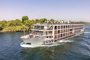 From Cairo: 4-Day Nile Cruise to Aswan w/ Balloon & Flights