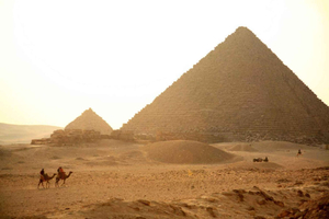 Hurghada: Excursión de un día a lo más destacado de El Cairo con servicio de recogida y vuelo