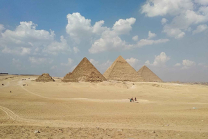 Von Hurghada nach Kairo: Innenbereich der Cheops-Pyramide, Altstadt von Kairo & Basar