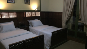 Carlton Hotel