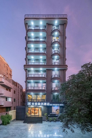 米亚商务酒店 / M .Y . Business Hotel