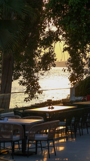 Tenaya Riverside Dining