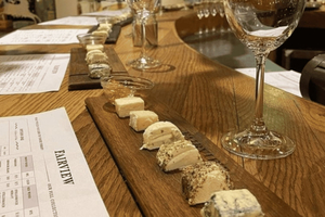 Cape Town: Stellenbosch, Franschhoek and Paarl Wine Day Trip