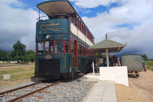 Cape Town: Stellenbosch, Franschhoek, Wine Tasting and Tram