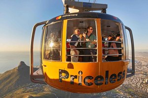Cape Town: Sunset Bus Tour with Table Mountain Ticket