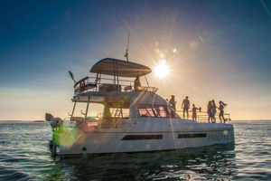 Cape Town: Sunset Champagne Cruise and 3-Course Dinner