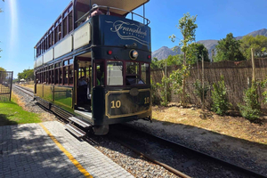 Från Kapstaden: Franschhoek vinspårvagnstur med transfer
