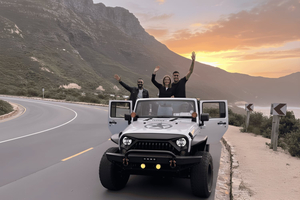 Kapstadt: Jeep-Tour bei Sonnenuntergang mit Wein und Picknick