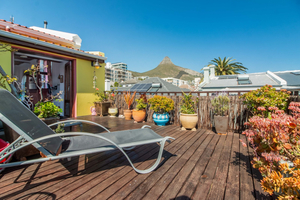 Ami Vine House