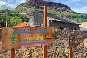 Cidade Velha: Plantations, Grogue Tasting and Fort Tour