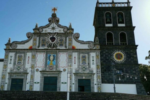 Discover Cidade Velha: A Full-Day Historical Tour