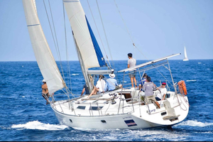 Sal Island: Full-Day Sailing Trip with Lunch & Drinks