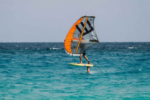 Ilha do Sal: Grupplektioner i wingfoil med utrustning inkluderad