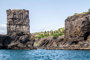 Santiago Island: Boat Trip to Aguas Belas