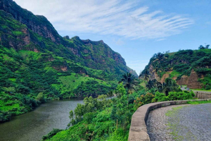 Insel Santiago: Wanderung in der Serra Malagueta, Principal und Hortelão