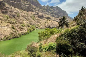Santiago Island: begeleide wandeltocht van Serra Malagueta naar Principal