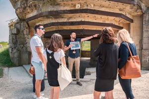 Caen: Geführte Tour zu den D-Day-Stätten & Ticket für das Caen Memorial Museum