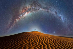 Doha: safari nel deserto al chiaro di luna con 4x4 e giro in cammello