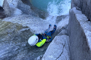 Écot canyoning for beginners in Bonneval-sur-Arc