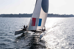 Sali a bordo a Larmor-Baden: per scoprire il nostro catamarano Extreme 40