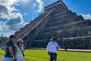 Da Cancun: Escursione di un giorno a Chichen Itza, Cenote e Valladolid