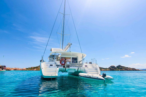 From Cannigione: catamaran tour in La Maddalena Archipelago