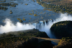 From Kasane: Victoria Falls Day Trip (Zimbabwe side)