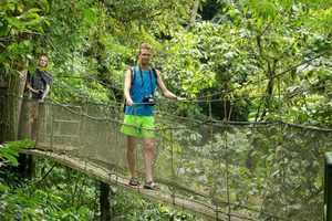 Manuel Antonio: Rainmaker Park Bridge & Waterfall Tour