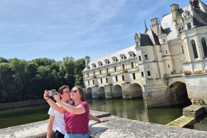 Paris Loire Valley 3 Castles Tour with Chambord & Chenonceau