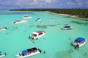 Punta Cana: Saona-saarelle buffet-lounaalla.