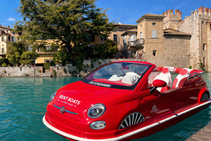 Sirmione : location d'un Fiat 500 Boat 40 CV, sans permis bateau