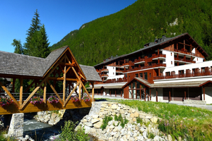 Chez Charles | Vallorcine Viachamonix | Piscine & Skis aux Pieds