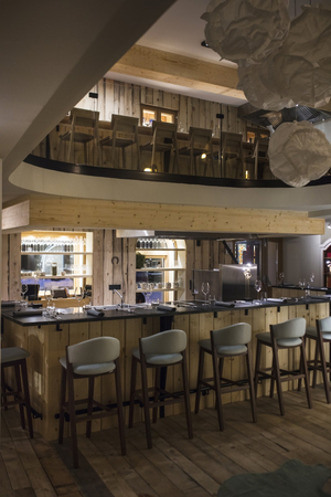 VOUS - Restaurant à Megève
