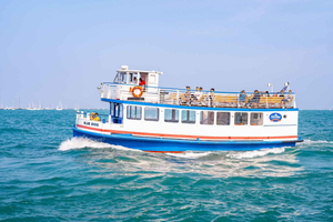 River and Lake Michigan History Boat Tour