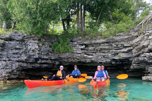 Sturgeon Bay: Cave Point Kayak Tour